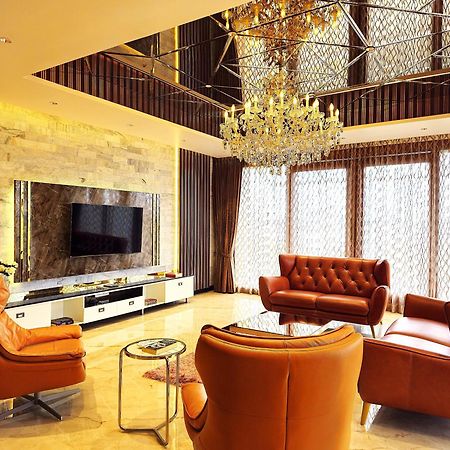 The Pentouz On 100 Feet Road Indiranagar - An Urban Luxury Retreat Apartman Bengaluru Kültér fotó