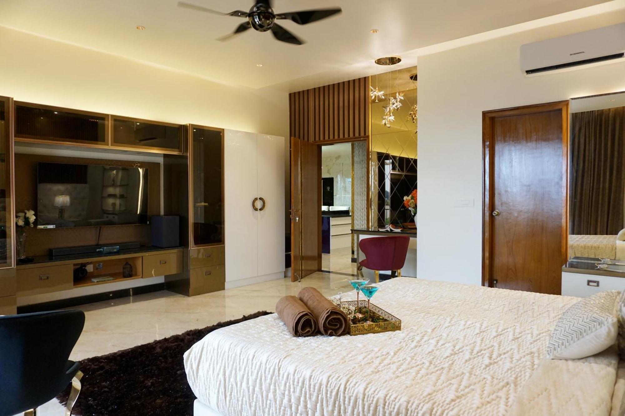 The Pentouz On 100 Feet Road Indiranagar - An Urban Luxury Retreat Apartman Bengaluru Kültér fotó