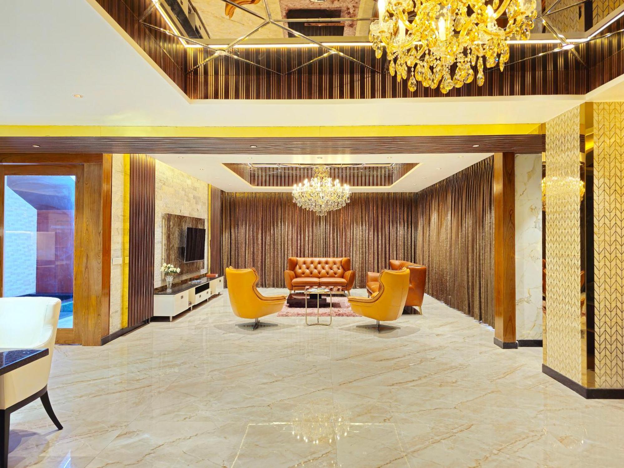 The Pentouz On 100 Feet Road Indiranagar - An Urban Luxury Retreat Apartman Bengaluru Kültér fotó