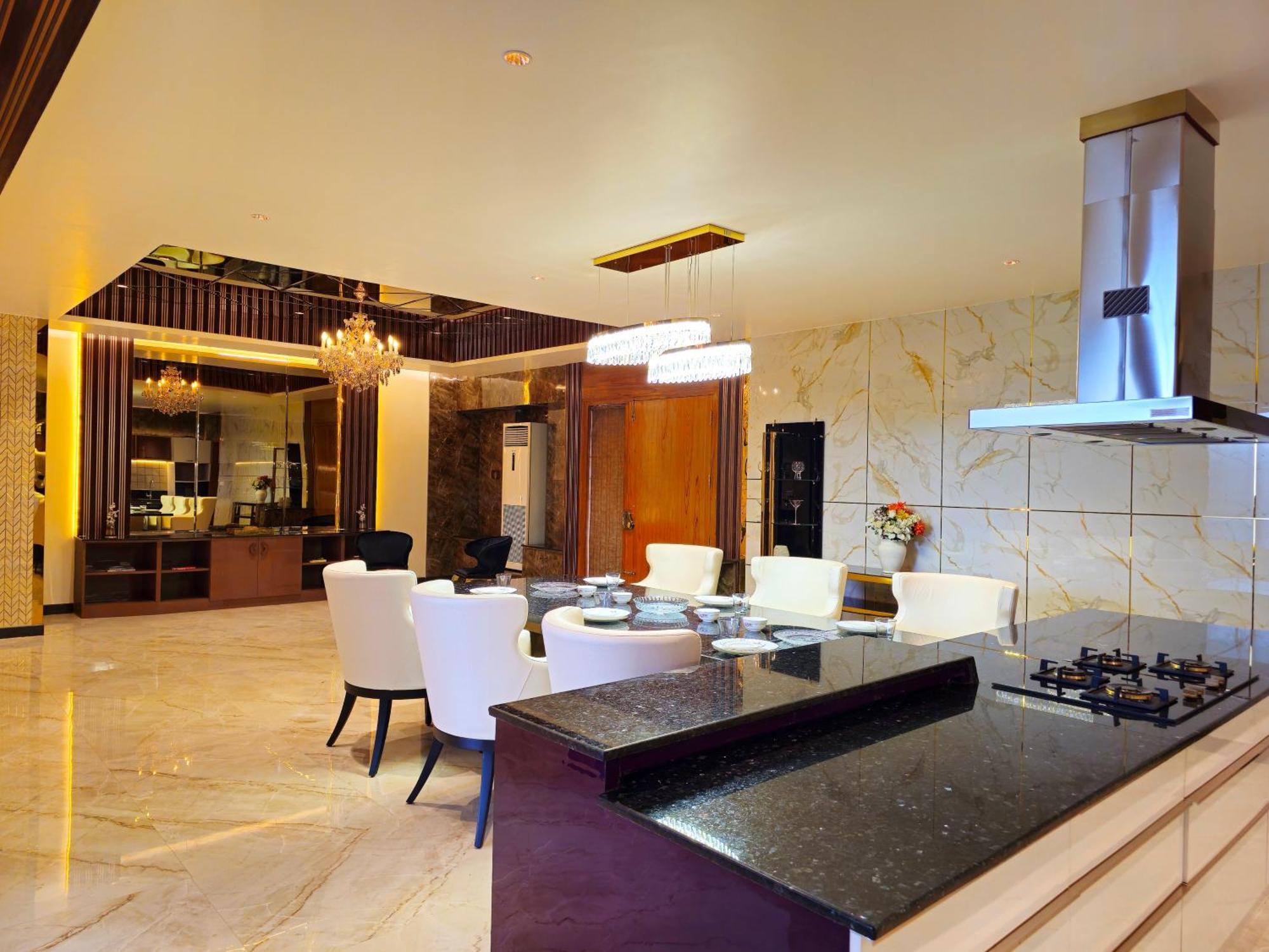 The Pentouz On 100 Feet Road Indiranagar - An Urban Luxury Retreat Apartman Bengaluru Kültér fotó