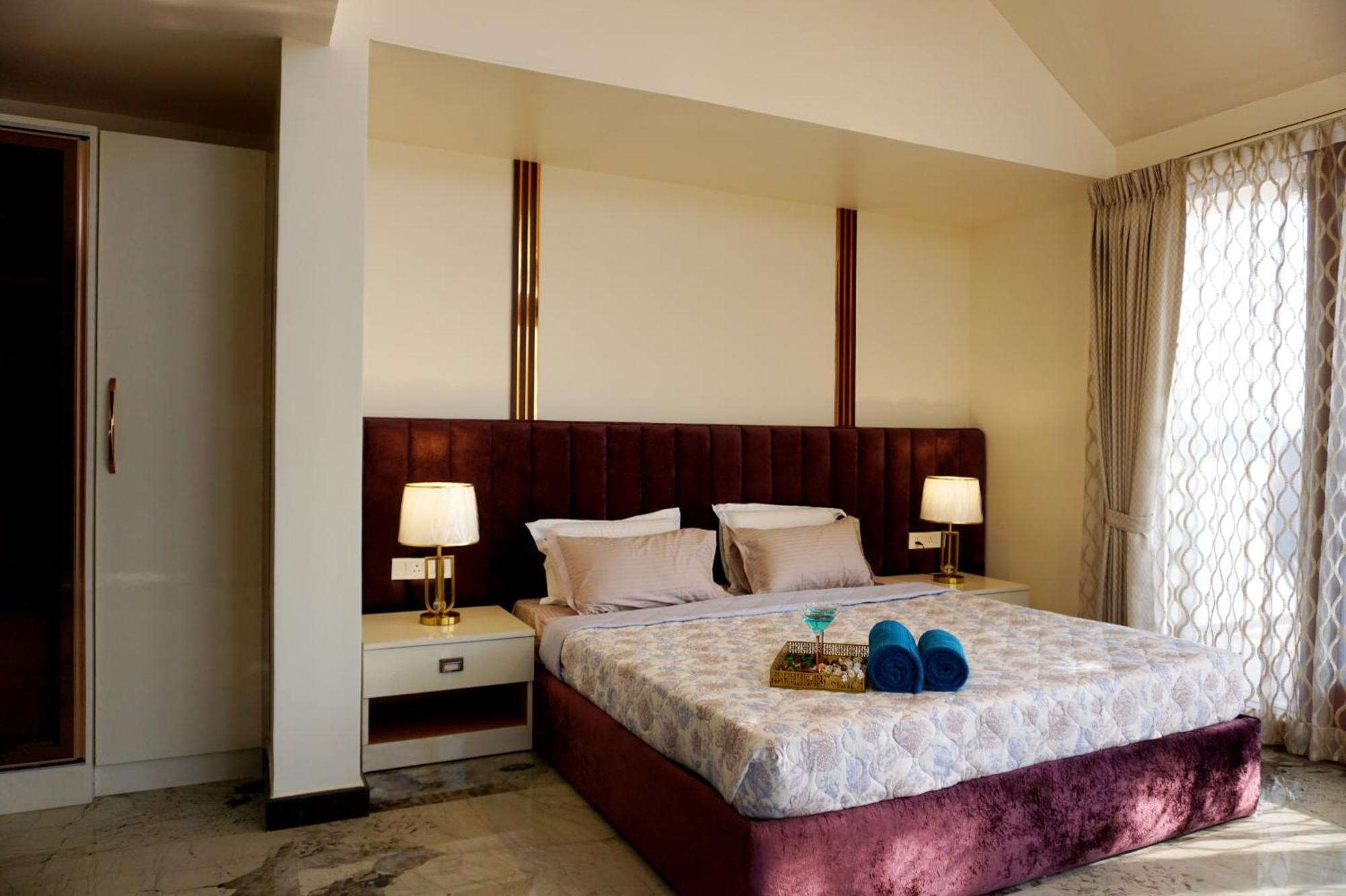 The Pentouz On 100 Feet Road Indiranagar - An Urban Luxury Retreat Apartman Bengaluru Kültér fotó