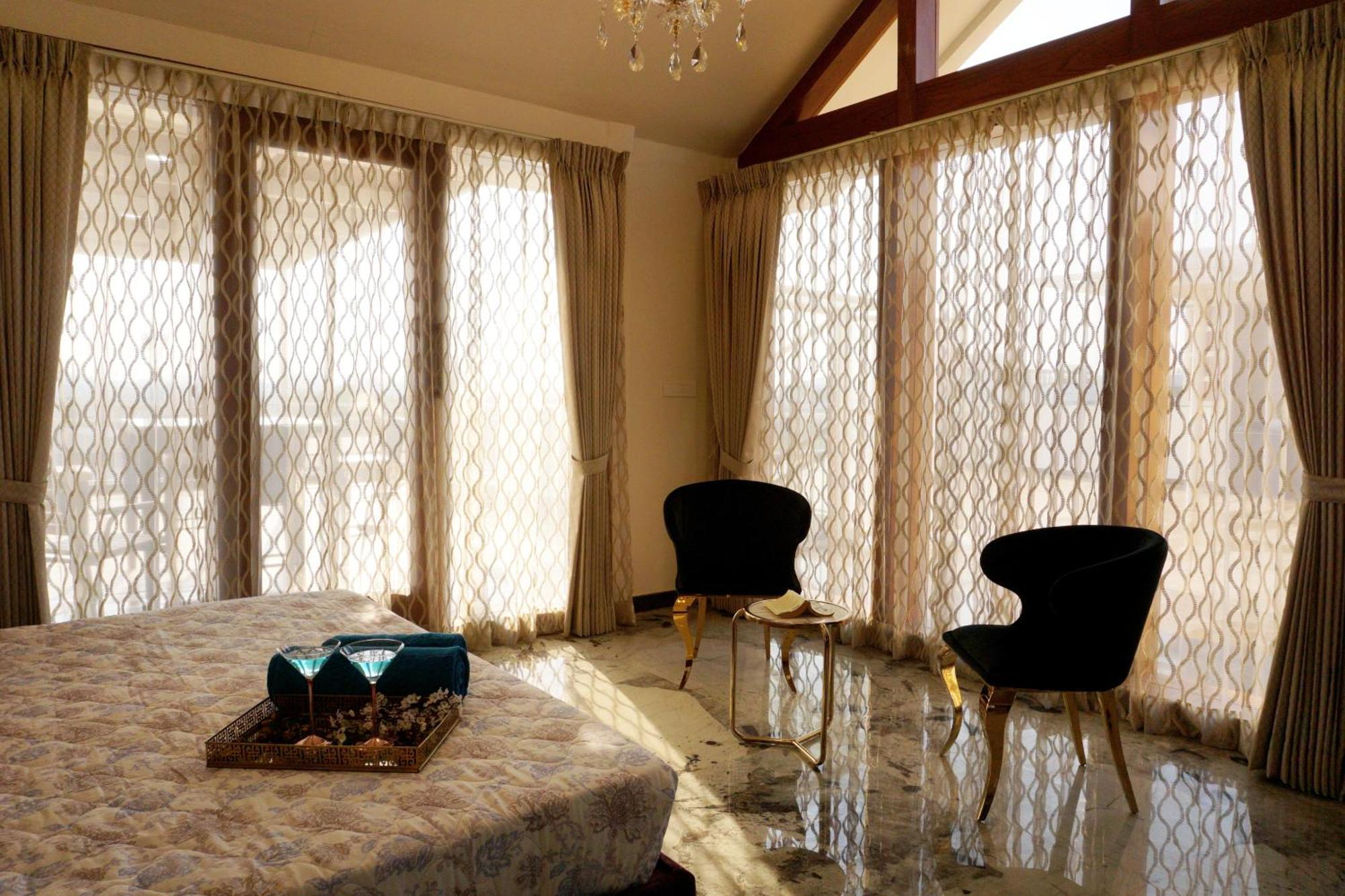 The Pentouz On 100 Feet Road Indiranagar - An Urban Luxury Retreat Apartman Bengaluru Kültér fotó