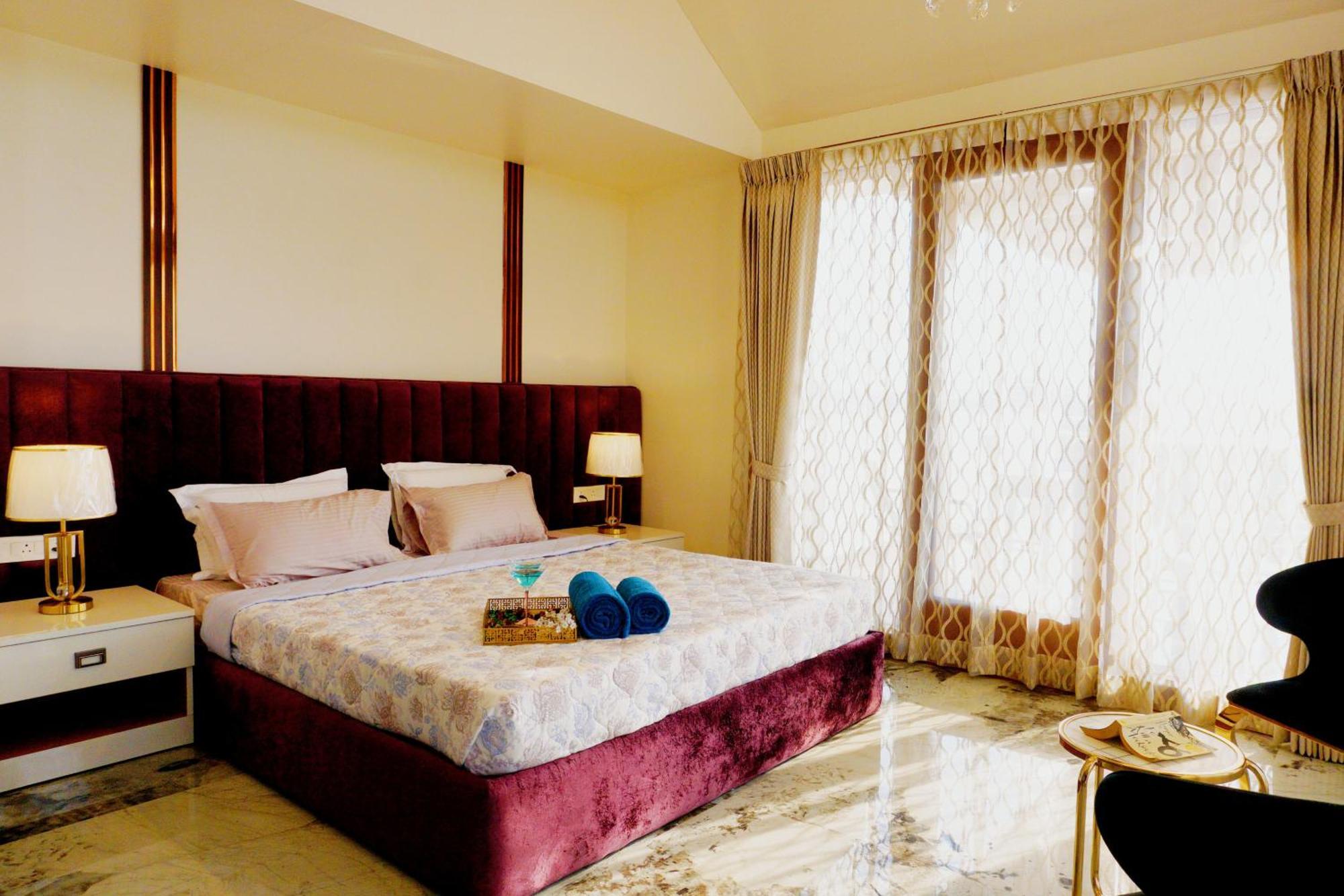 The Pentouz On 100 Feet Road Indiranagar - An Urban Luxury Retreat Apartman Bengaluru Kültér fotó